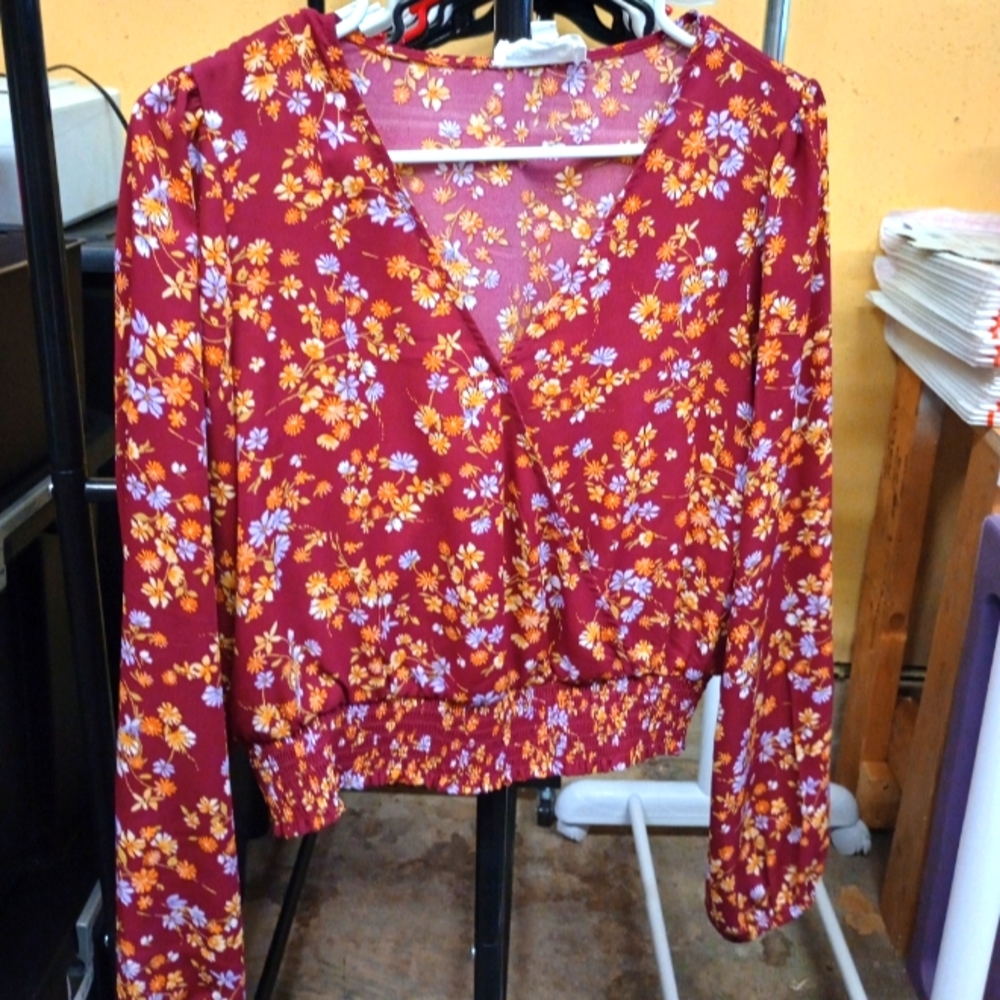 Perfect for Spring! Pink Rose Medium Blouse